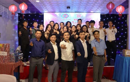 Mừng sinh nhật 8 tuổi công ty Hoàng Quân tại Nha Trang (2022)
