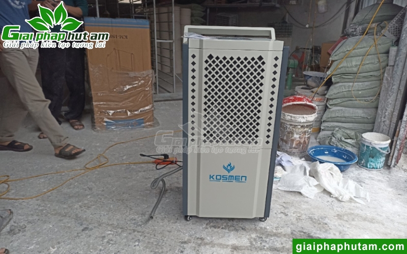 lắp máy hút ẩm bảo quản mây tre đan tại hộ gia đinh 2