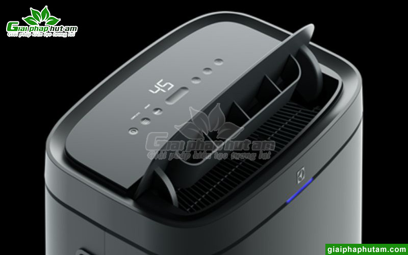 UltimateHome 500 và UltimateHome 700 có thiết kế kiểu dáng giống nhau